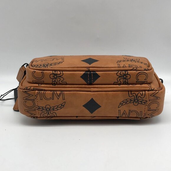 MCM Visetos Cognac Leather Aren Maxi Crossbody Wristlet - NWT - Picture 5 of 12